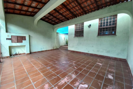 Casa à venda com 3 quartos, sendo 1 suíte, em Jardim das Vertentes, São Paulo, SP