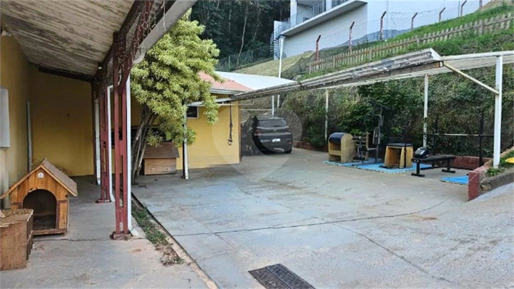 Casa à venda com 3 quartos, sendo 2 suítes, no condomínio Vinhas da Vista Alegre - Lado Café, Vinhedo - SP