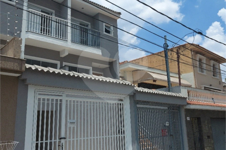 Sobrado à venda com 3 quartos, sendo 1 suíte, em Parada Inglesa, São Paulo, SP