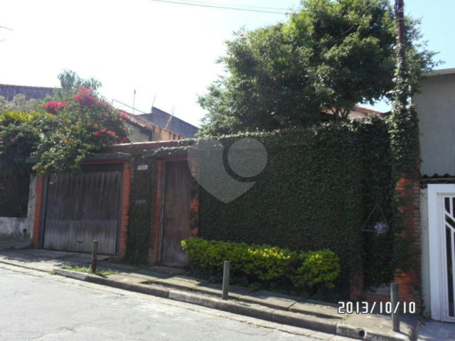 Sobrado à venda com 2 quartos em Tremembé, São Paulo, SP