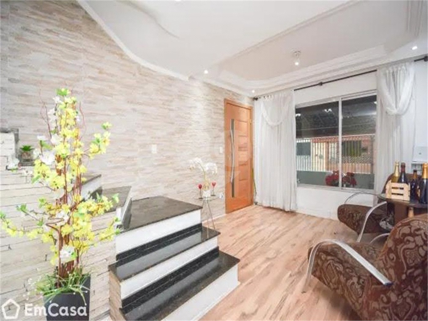 Sobrado à venda com 3 quartos, sendo 1 suíte, em Vila Galvão, Guarulhos, SP