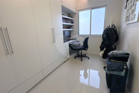 Apartamento à venda com 2 quartos, sendo 1 suíte,  em Vila Isabel, Rio de Janeiro, RJ