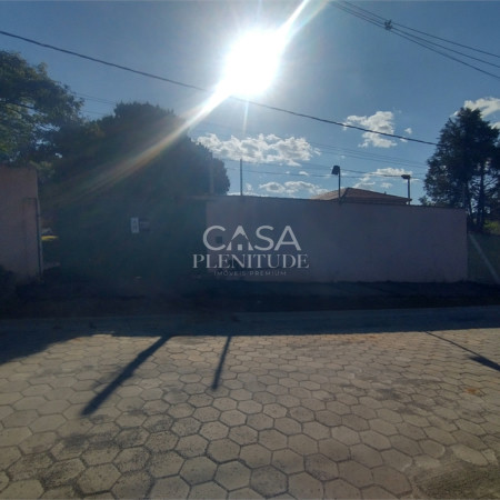 Chácara à venda com 5 quartos, sendo 1 suíte,  em Araçoiaba da Serra, SP