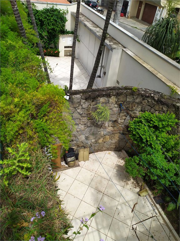 Casa à venda com 4 quartos, sendo 2 suítes, em Jardim das Vertentes, São Paulo, SP