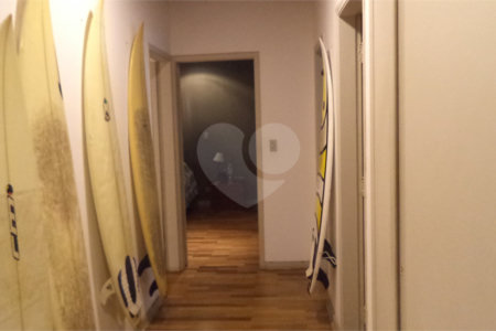 Sobrado à venda com 6 quartos, sendo 2 suítes,  em Chácara Monte Alegre, São Paulo, SP