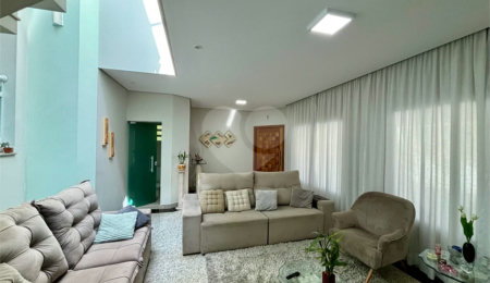 Casa à venda ou para alugar com 6 quartos, sendo 1 suíte,  em Residencial/Comercial, Guarulhos, SP