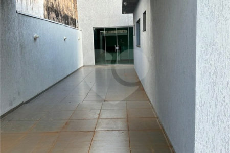 Casa à venda com 3 quartos, sendo 2 suítes, em Residencial Ponta Porã I, Ponta Porã, MS