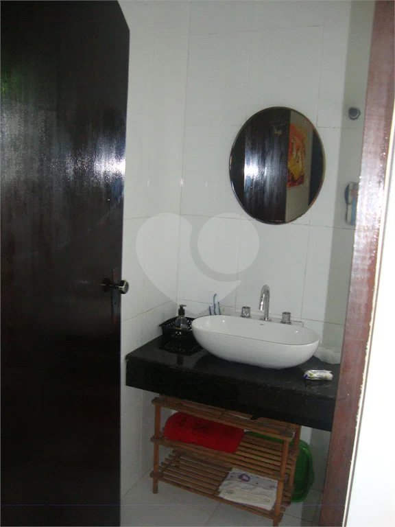 Chácara à venda com 5 quartos, sendo 2 suítes, em Jardim Arujá, Arujá, SP