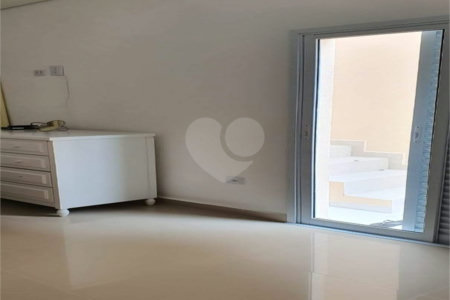 Casa à venda com 3 quartos, sendo 1 suíte, em Vila Santa Rosália, São Roque, SP