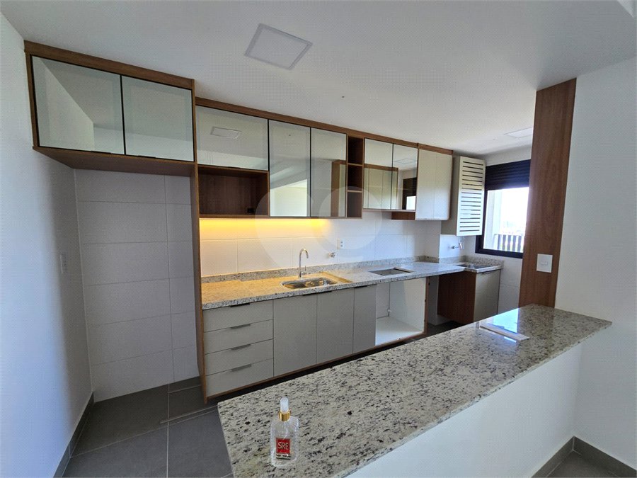 Apartamento para alugar com 3 quartos, sendo 1 suíte, em Além Ponte, Sorocaba, SP