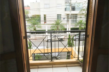 Sobrado à venda com 3 suítes em Jardim Londrina, São Paulo, SP