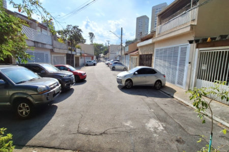 Casa à venda com 3 quartos, sendo 1 suíte,  no condomínio Conjunto Residencial Independencia, São Paulo - SP