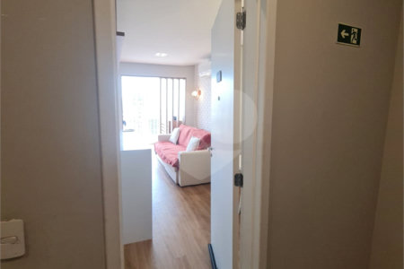 Apartamento à venda com 3 quartos, sendo 1 suíte, em Parada Inglesa, São Paulo, SP
