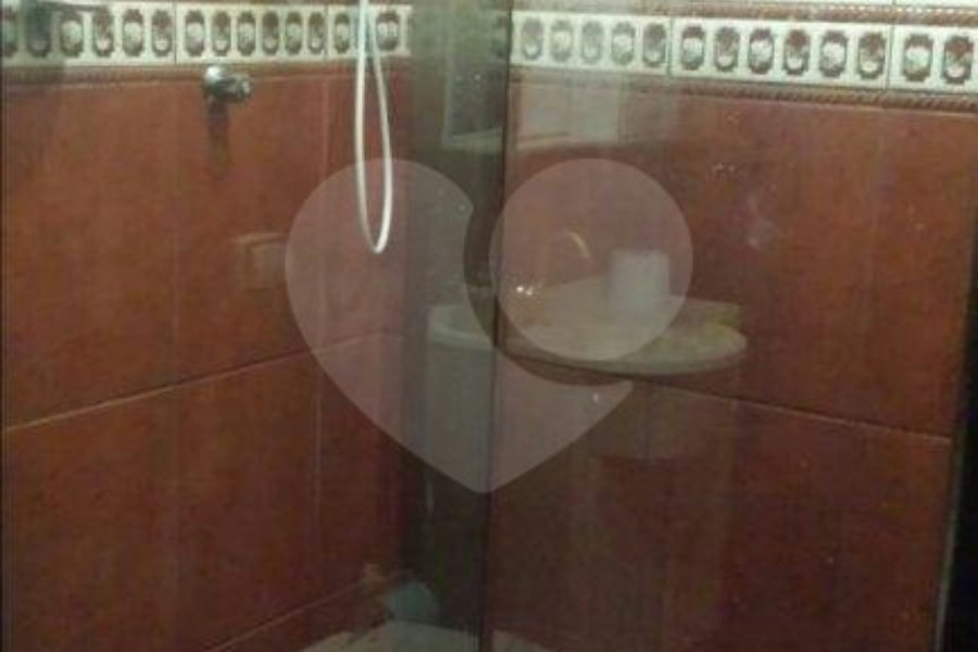 Casa à venda com 3 quartos, sendo 1 suíte, no condomínio Jardim das Pedras, São Paulo - SP