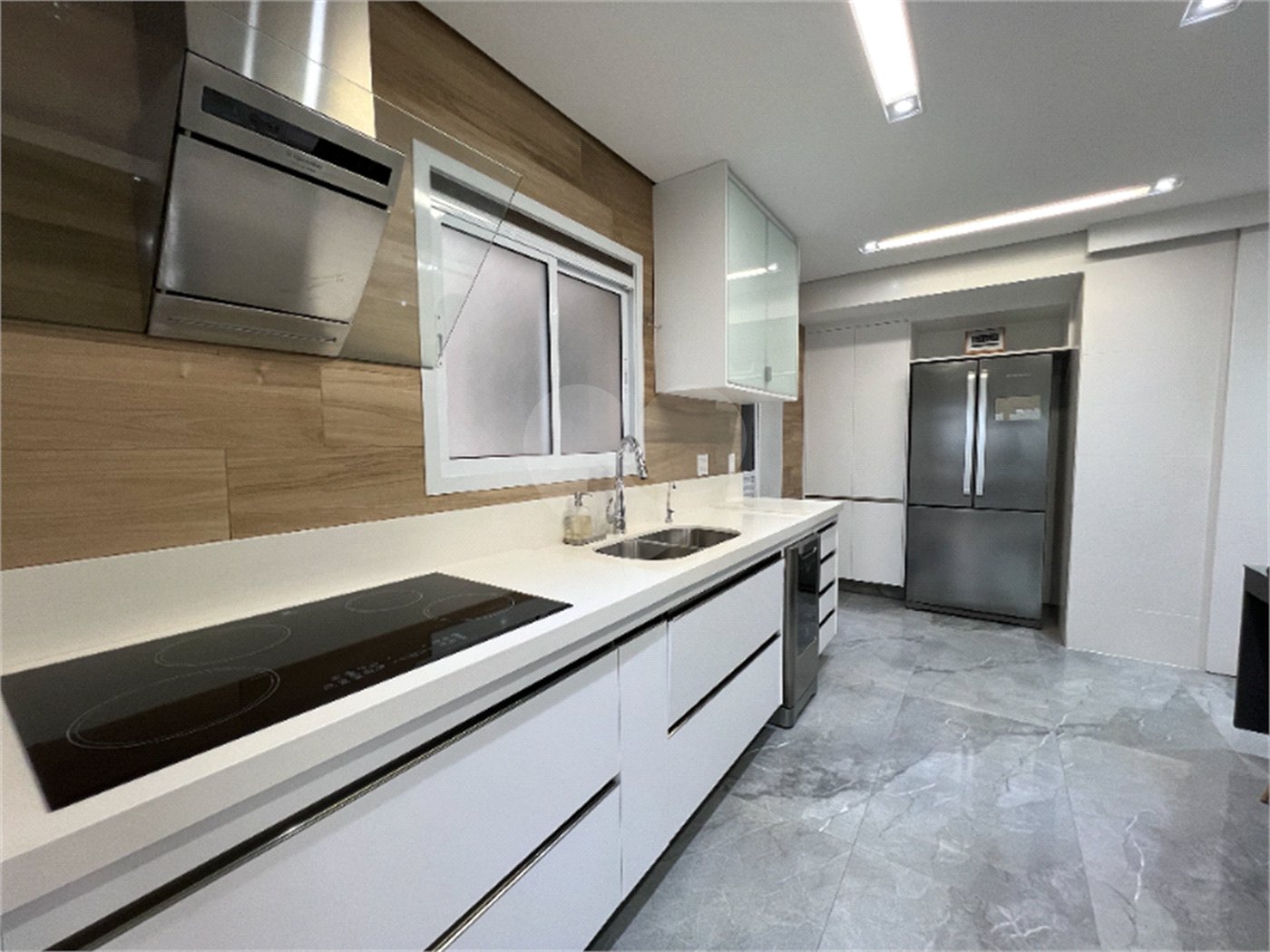 Apartamento à venda com 3 suítes em Jardim Arpoador, São Paulo, SP