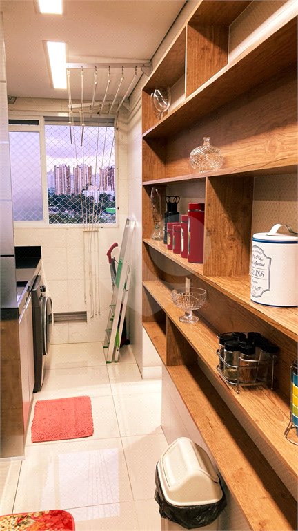 Apartamento à venda com 2 quartos em Vila Anastácio, São Paulo, SP