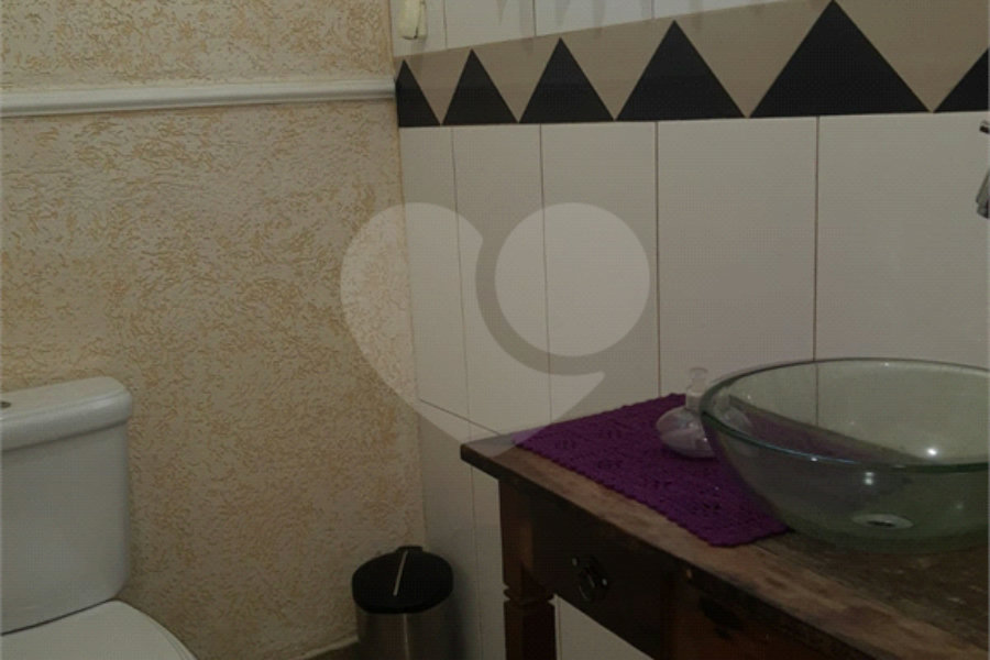 Sobrado à venda com 4 quartos, sendo 2 suítes, em Tucuruvi, São Paulo, SP