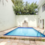 Sobrado à venda com 5 quartos, sendo 3 suítes,  em Jardim Luzitânia, São Paulo, SP