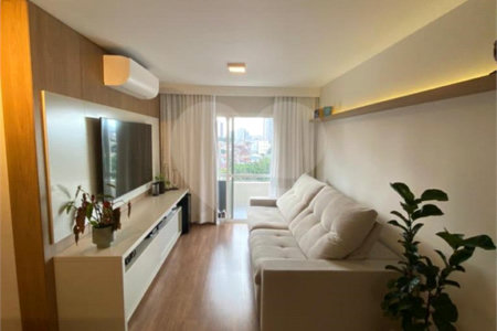 Apartamento à venda com 3 quartos, sendo 1 suíte, em Vila Pompéia, São Paulo, SP
