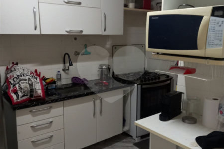 Apartamento à venda com 3 quartos, sendo 1 suíte,  em Vila Olímpia, São Paulo, SP