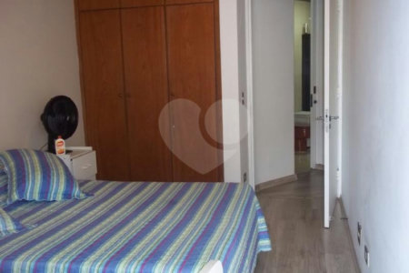 Sobrado à venda com 3 quartos, sendo 2 suítes, em Jardim São Bento, São Paulo, SP