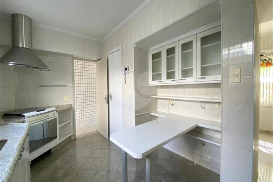 Casa Térrea à venda com 4 quartos, sendo 2 suítes, em Jardim Floresta, São Paulo, SP