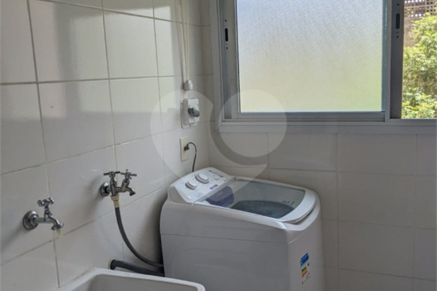 Apartamento à venda com 2 quartos, sendo 1 suíte,  em Jardim Rosa de Franca, Guarulhos, SP