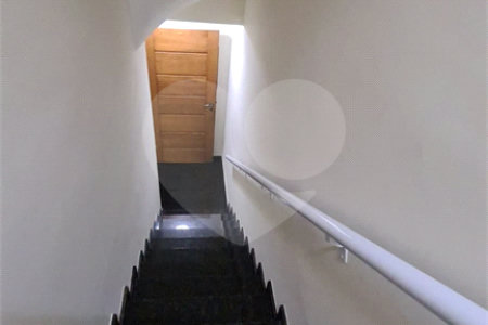 Casa à venda com 3 quartos, sendo 1 suíte, no condomínio Alvorada Parque Vitória, São Paulo - SP