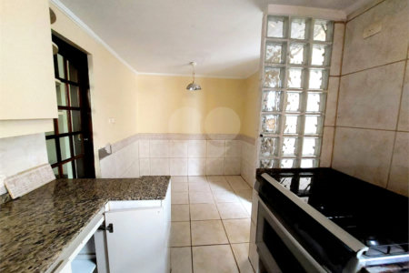 Sobrado à venda com 3 quartos, sendo 1 suíte, em Lapa, São Paulo, SP