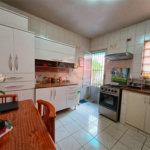 Casa à venda com 4 quartos, sendo 1 suíte, em Vila Paulicéia, São Paulo, SP