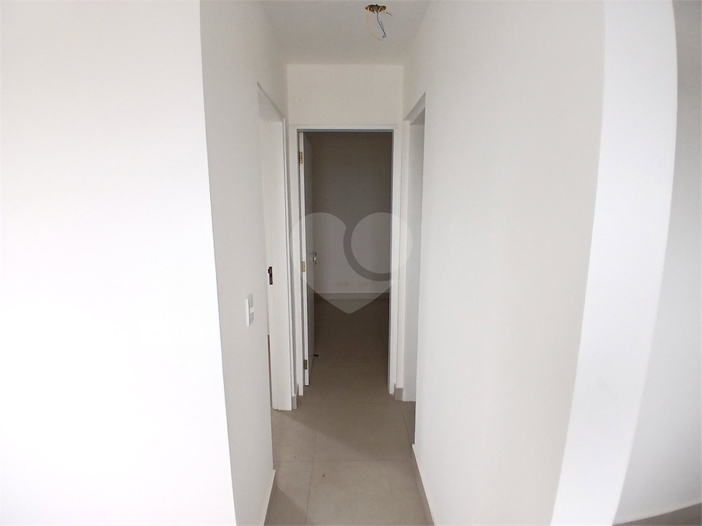 Apartamento à venda com 2 quartos em Vila dos Remédios, São Paulo, SP