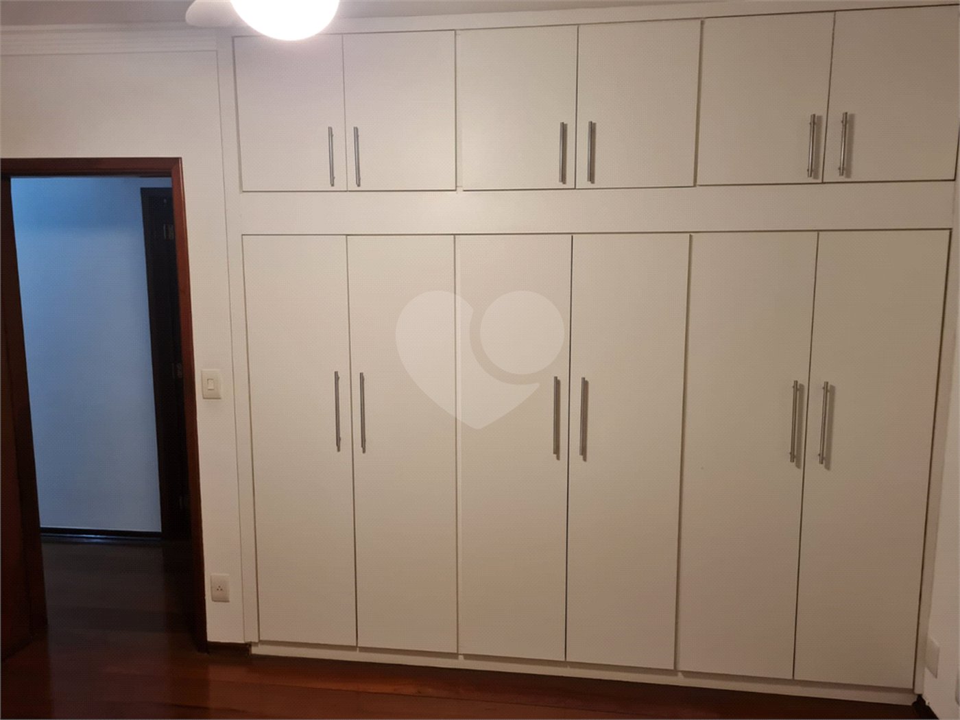 Apartamento à venda com 3 quartos, sendo 1 suíte,  em Vila Angeli, Valinhos, SP