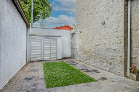 Casa de Vila à venda com 3 quartos, sendo 1 suíte,  em Granja Julieta, São Paulo, SP
