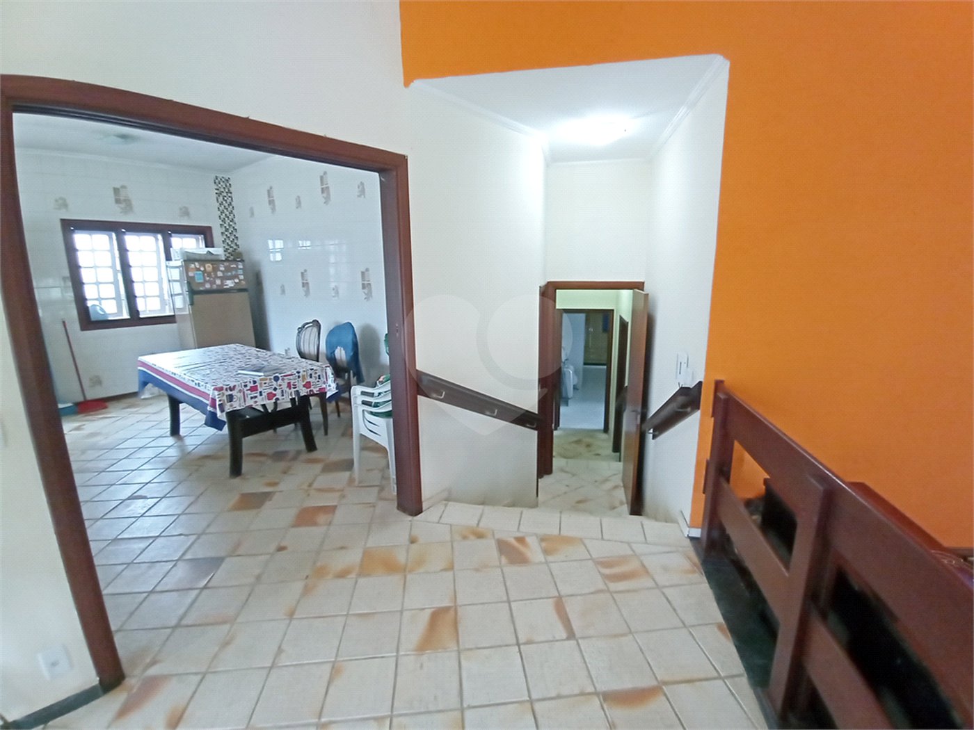 Casa à venda com 4 suítes no condomínio Estância Marambaia, Vinhedo - SP