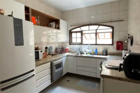 Casa à venda com 3 quartos, sendo 1 suíte, em Campo Grande, Rio de Janeiro, RJ