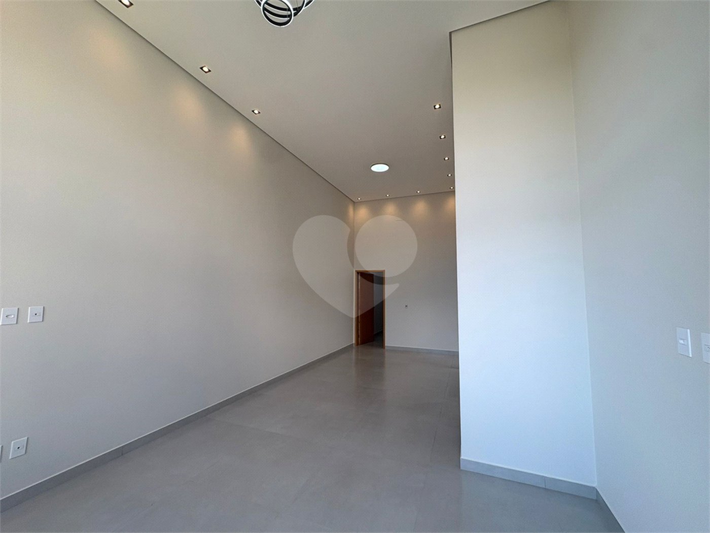 Casa à venda com 3 quartos, sendo 1 suíte, no condomínio Reserva Ipanema, Sorocaba - SP