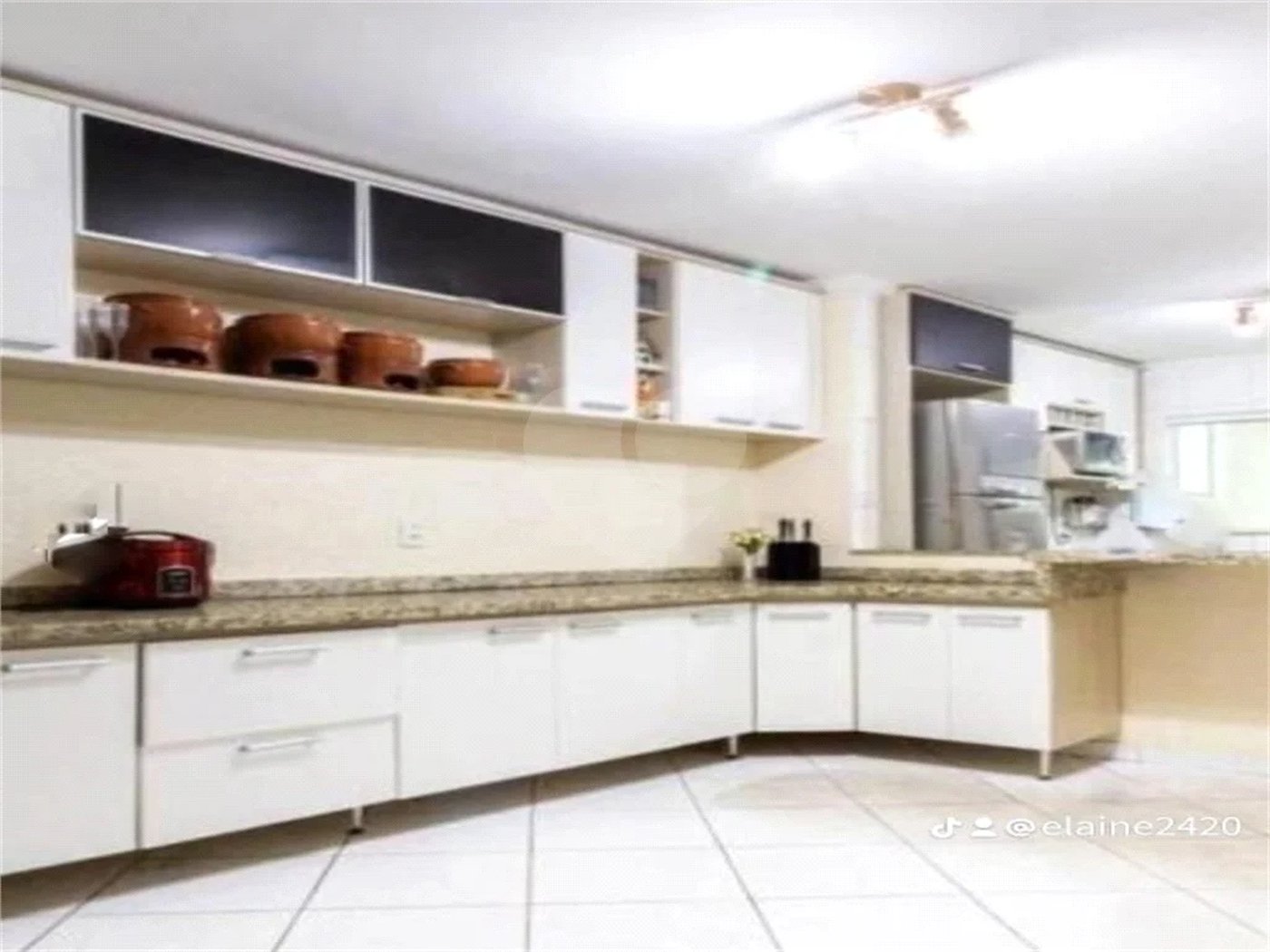 Casa à venda com 3 suítes em Chácara Mafalda, São Paulo, SP