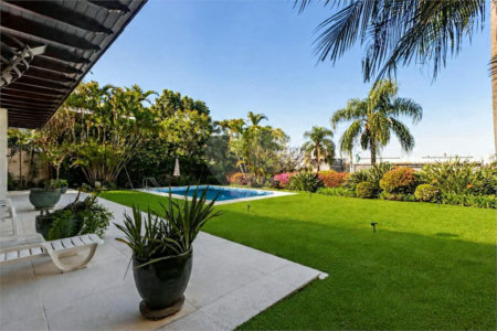 Casa à venda com 5 quartos, sendo 3 suítes, em Jardim Guedala, São Paulo, SP