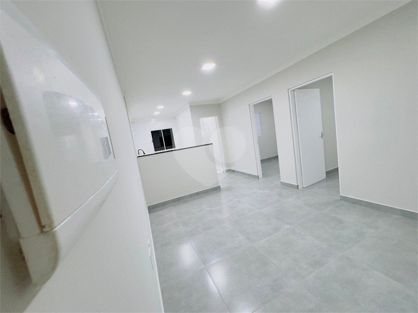 Apartamento à venda com 2 quartos em Lopes de Oliveira, Sorocaba, SP