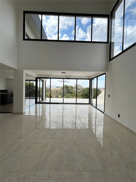 Casa à venda com 3 suítes no condomínio Spazio Design, Bragança Paulista - SP