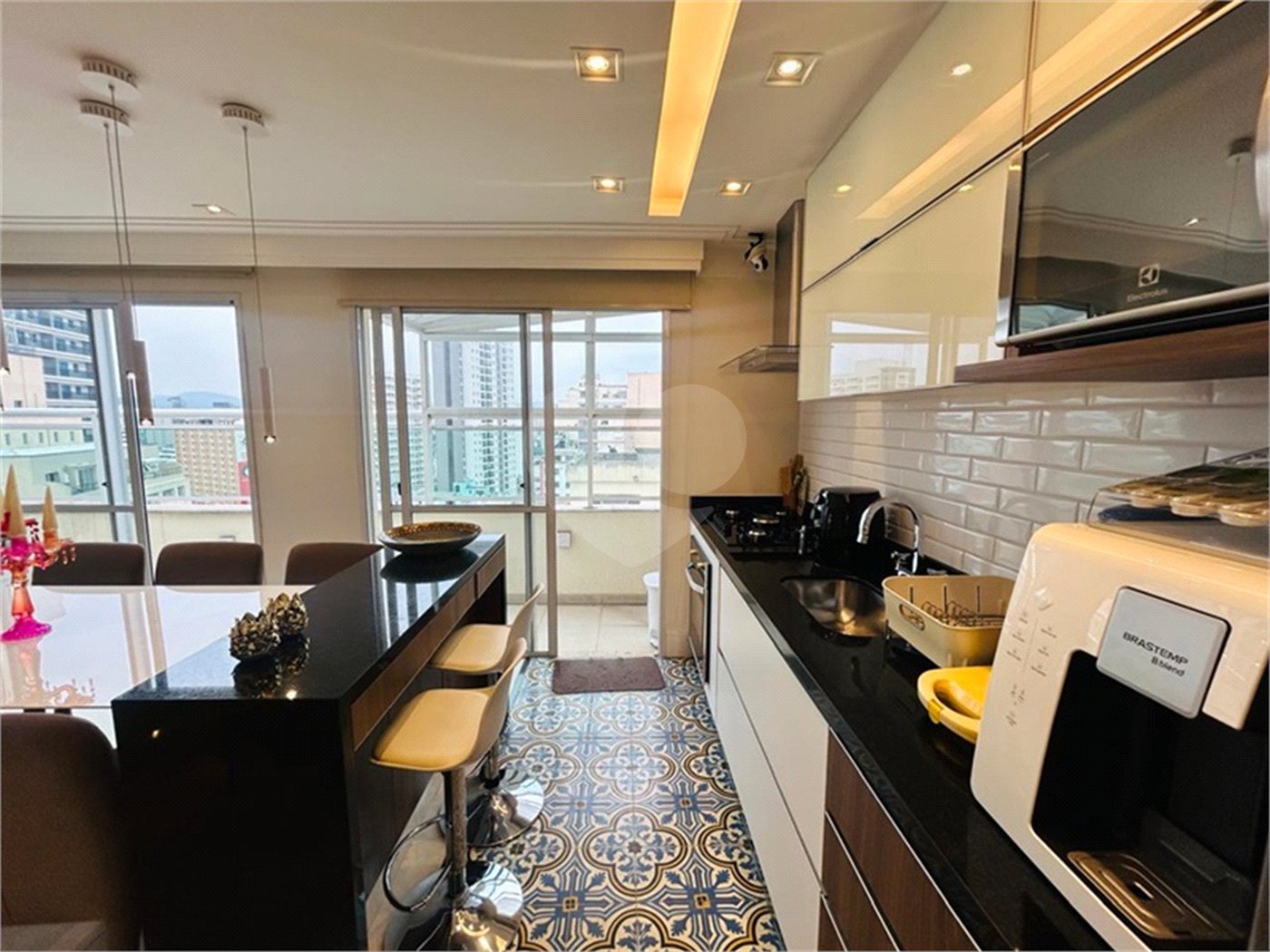 Apartamento à venda com 2 quartos, sendo 1 suíte, em Santa Cecília, São Paulo, SP