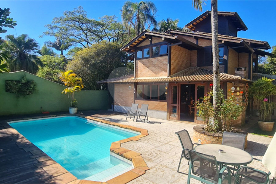 Casa à venda com 4 suítes em Serra da Cantareira, Mairiporã, SP
