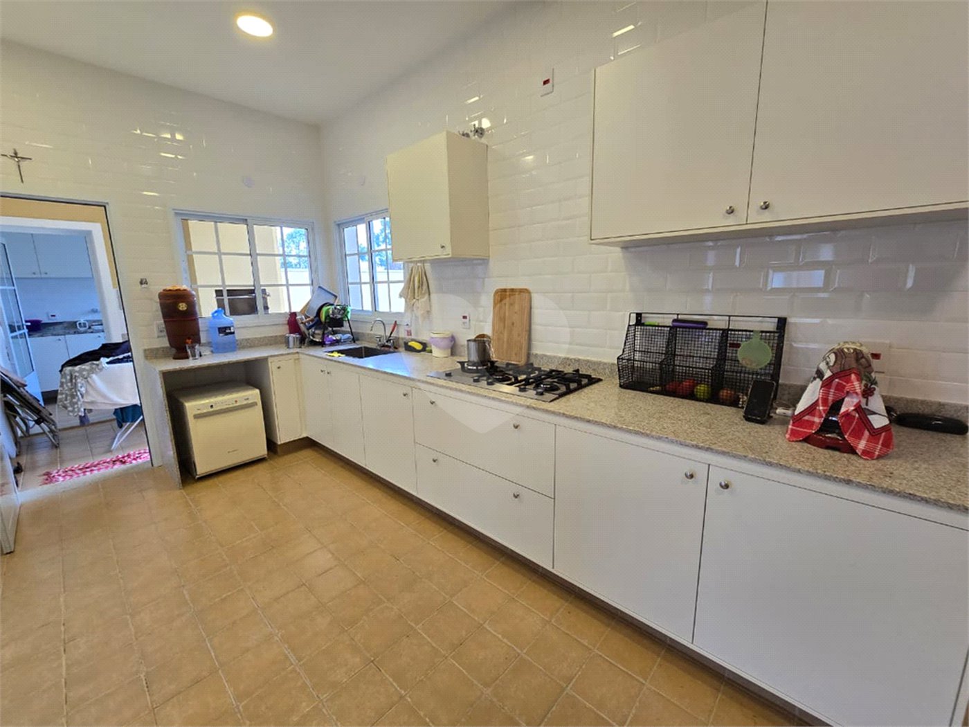 Casa à venda com 3 quartos, sendo 1 suíte,  no condomínio Golden Ville, Itapetininga - SP