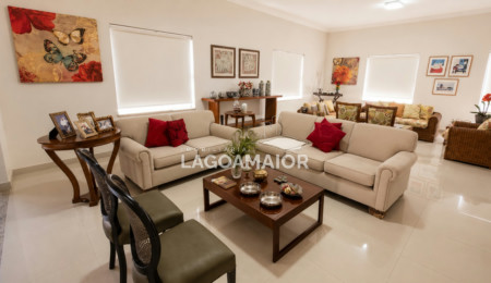 Casa à venda com 6 quartos, sendo 3 suítes,  em Santos Dumont, Três Lagoas, MS