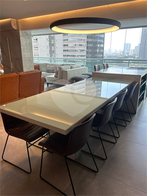 Apartamento à venda com 3 suítes em Barra Funda, São Paulo, SP