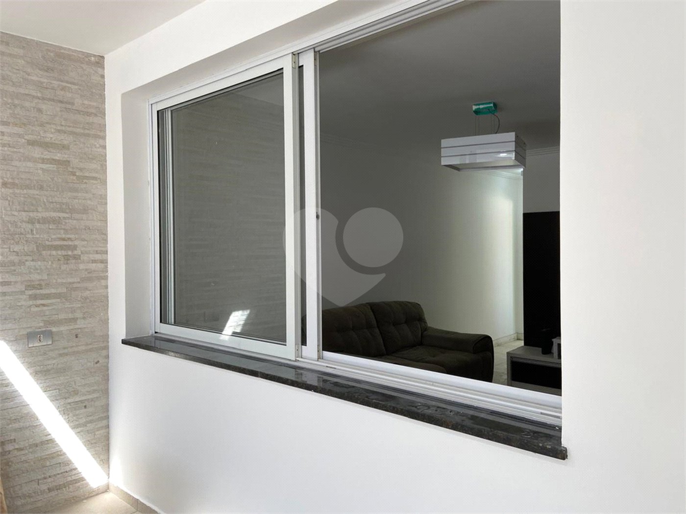 Casa para alugar com 3 quartos, sendo 2 suítes, em Vila Carrão, São Paulo, SP