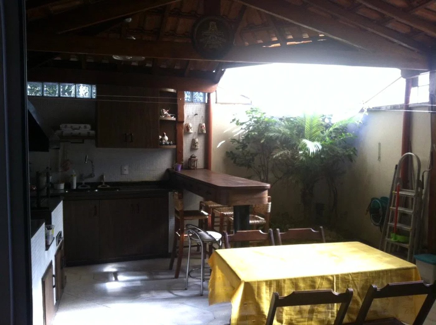 Casa à venda com 3 quartos, sendo 1 suíte, no condomínio Greenland, São Paulo - SP