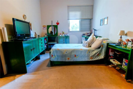 Sobrado à venda com 4 quartos, sendo 2 suítes, em Barro Branco (zona Norte), São Paulo, SP
