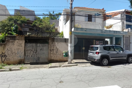 Sobrado à venda com 3 quartos, sendo 1 suíte, em Chácara Inglesa (zona Norte), São Paulo, SP
