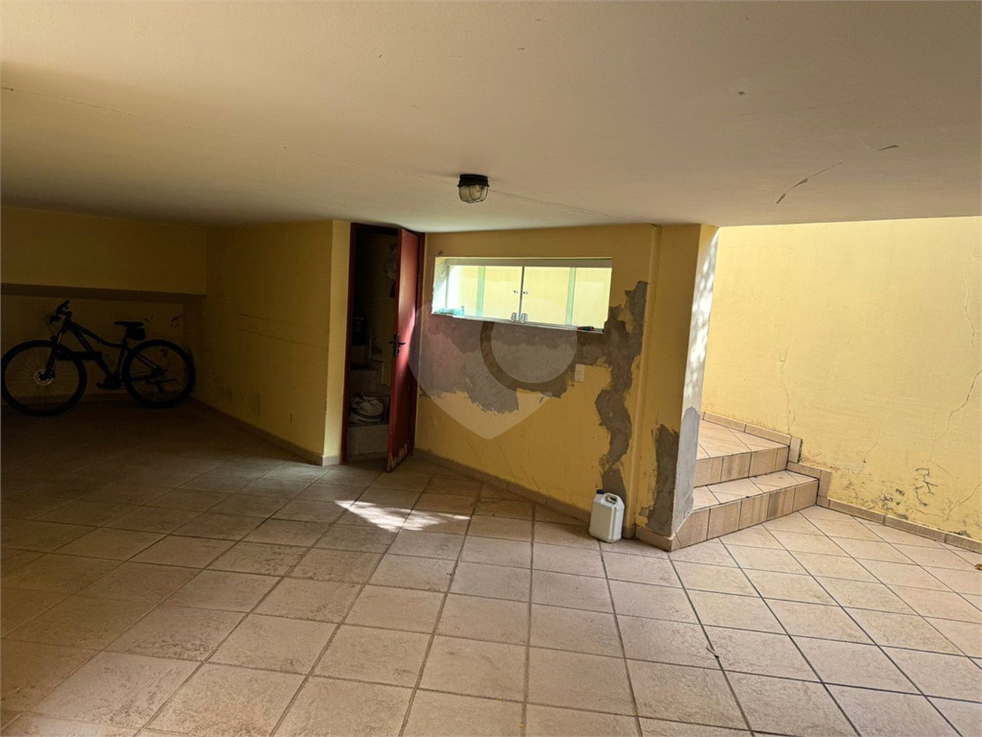 Casa à venda com 4 quartos, sendo 1 suíte, em Vila Henrique, Salto, SP